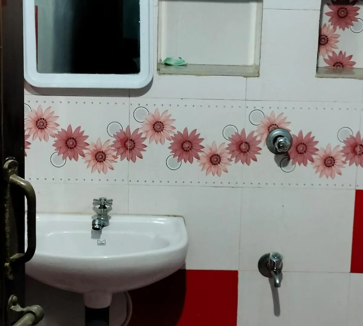 Beautiful And Peaceful House Apartment Kanjikode Homestay
